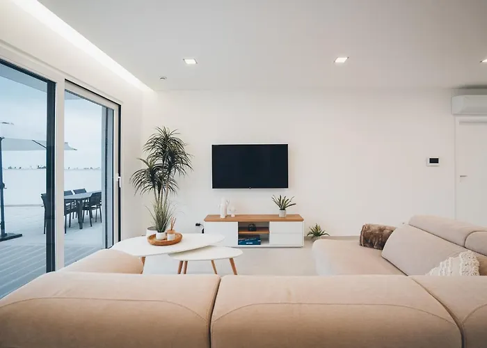 Sofia Atlantica * לוריניה